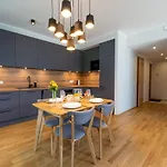 Delta Luxury With Terrace Апартаменты *