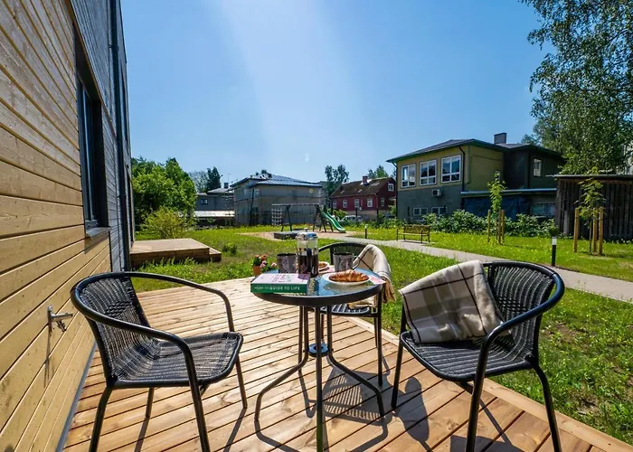 Delta Luxury With Terrace דירה טרטו